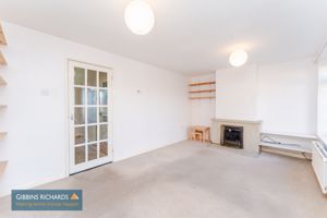 Sitting Room- click for photo gallery